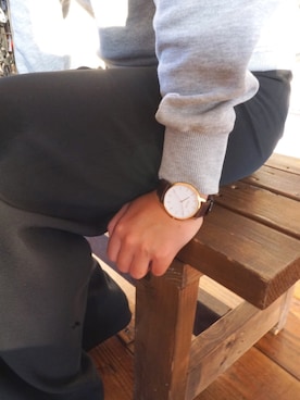 「アイテム（腕時計、ブラウン系）」を使った、NIXONさん（レディース・164cm）の秋コーディネート