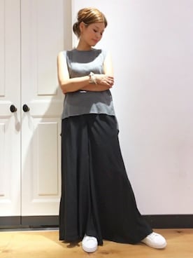 「JIL SANDER（ジルサンダー）のアイテム（シューズ）」を使った、HIROさん（レディース・164cm）の夏コーディネート