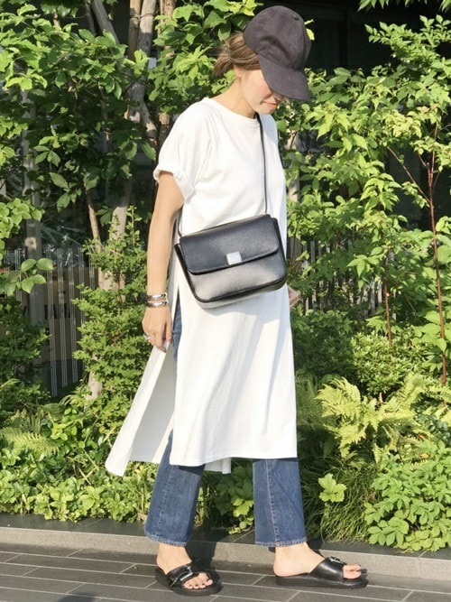 CELERI SIDE SLITS Tシャツを使った人気ファッションコーディネート - WEAR