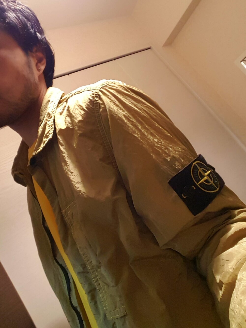 STONE ISLANDのナイロンジャケット（イエロー系）を使った人気