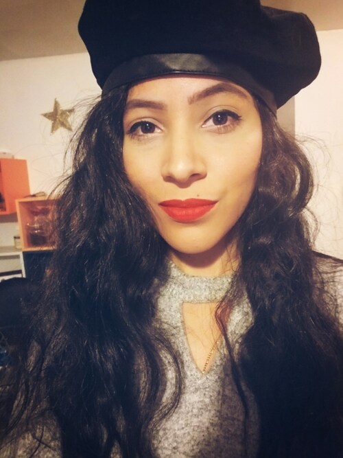 amy is wearing h&m