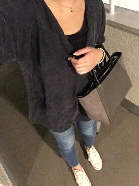 「ZARA（ザラ）のアイテム（Tシャツ/カットソー、ブラック系）」を使った、yさん（レディース）の夏コーディネート