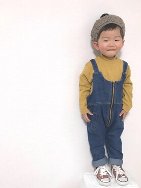 「マスタードイエロー」｜「アイテム（オールインワン・サロペット）」を使った、RUI＊SANAさん（キッズ・90cm）の冬コーディネート