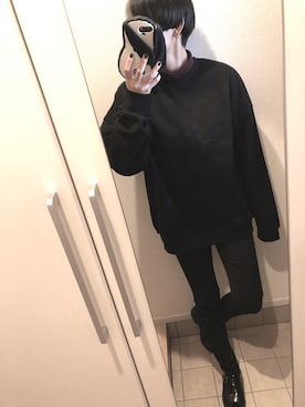 「パープル×黒」｜「アイテム（デニムパンツ）」を使った、ひぃさん（レディース・163cm）の秋コーディネート