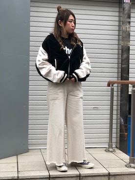 「Schott(ショット)のアイテム(Tシャツ/カットソー)」を使った、Natsuki.Cさん(レディース・165cm)の秋コーディネート