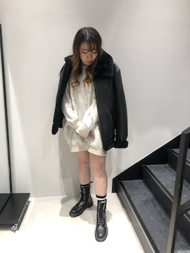 「schott（ショット）のアイテム（ムートンコート）」を使った、Natsuki.Cさん（レディース・165cm）の冬コーディネート