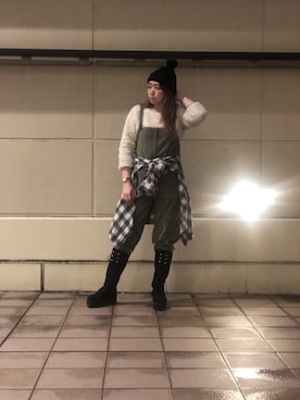 「Johnbull（ジョンブル）のアイテム（オールインワン・サロペット）」を使った、Natsuki.Cさん（レディース・165cm）の冬コーディネート