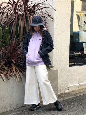 「アイテム（ハット、ブルー系）」を使った、Natsuki.Cさん（レディース・165cm）の春コーディネート