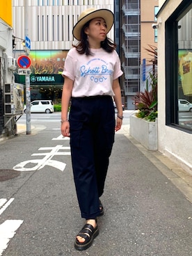 「Schott（ショット）のアイテム（カーゴパンツ）」を使った、Natsuki.Cさん（レディース・165cm）の夏コーディネート
