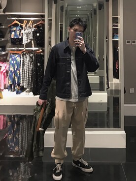 「Abercrombie&Fitch（アバークロンビーアンドフィッチ）のアイテム（バッグ）」を使った、c6394さん（メンズ・181cm）の春コーディネート