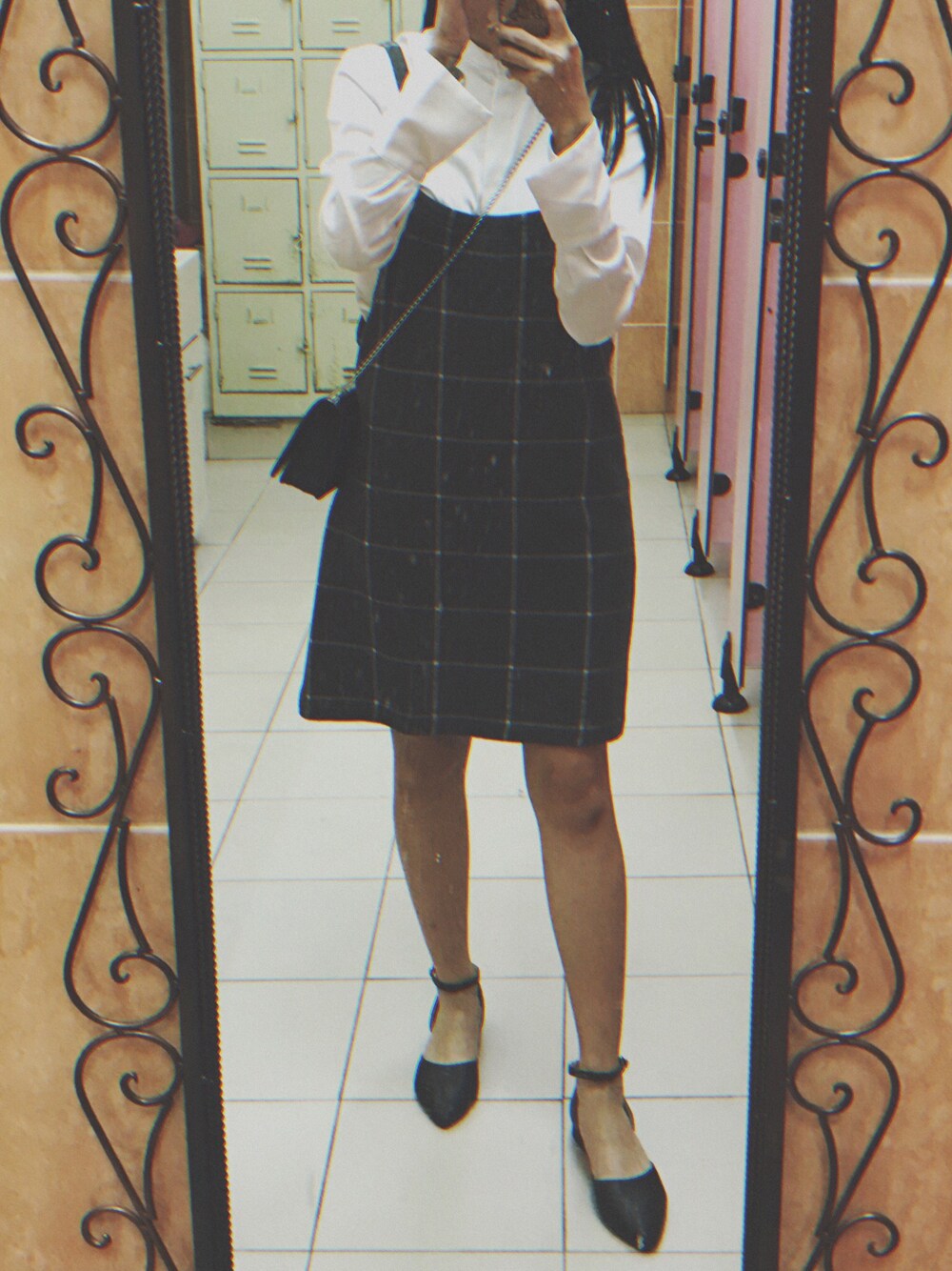 「秋のコーデ、通勤コーデ、H&M、stradivarius、jouetie、Twenty eight shoes」｜「H&Mのアイテム（シャツ/ブラウス、ホワイト系）」を使った、K.Lさん（レディース・162cm）の秋コーディネートの1枚目の写真