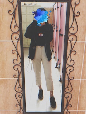 「Carhartt（カーハート）のアイテム（モッズコート）」を使った、K.Lさん（レディース・162cm）の秋コーディネート