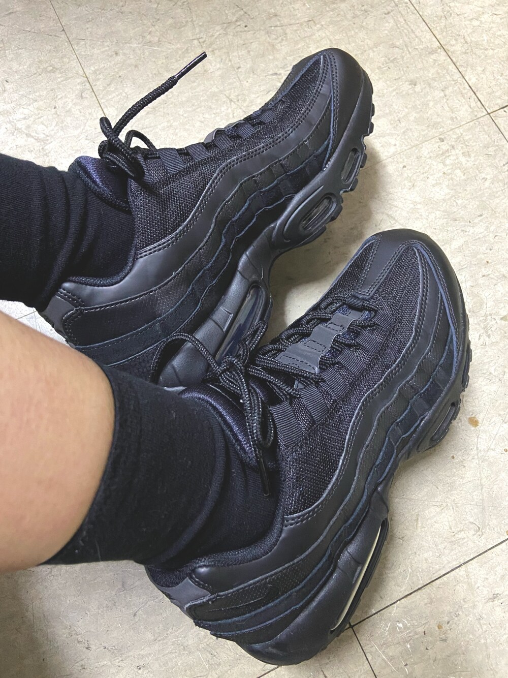 「ootd、今日のコーデ、春コーデ、女の子、低身長、nike、airmax95」｜「NIKEのナイキ エア マックス 95 エッセンシャル ユニセックスシューズ / NIKE AIR MAX 95 ESSENTIAL（スニーカー、ブラック系）」を使った、K.Lさん（レディース・162cm）の春コーディネートの1枚目の写真