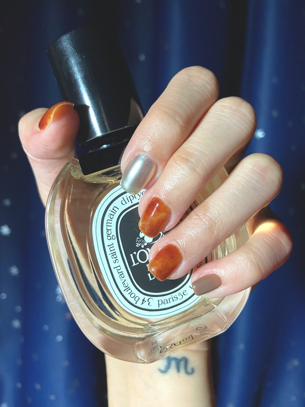 「ジェルネイル、ネイルアート、nail 、nail art」｜「DIPTYQUEのDiptyque L'Ombre dans L'Eau' Eau de Toilette, 3.4 oz./ 100 mL（香水、その他）」を使った、K.Lさん（レディース・162cm）の春コーディネートの1枚目の写真