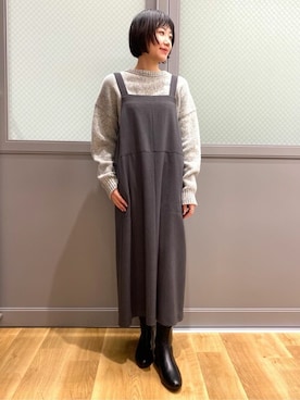 「アイテム（ジャンパースカート）」を使った、ayanaさん（レディース・155cm）の冬コーディネート