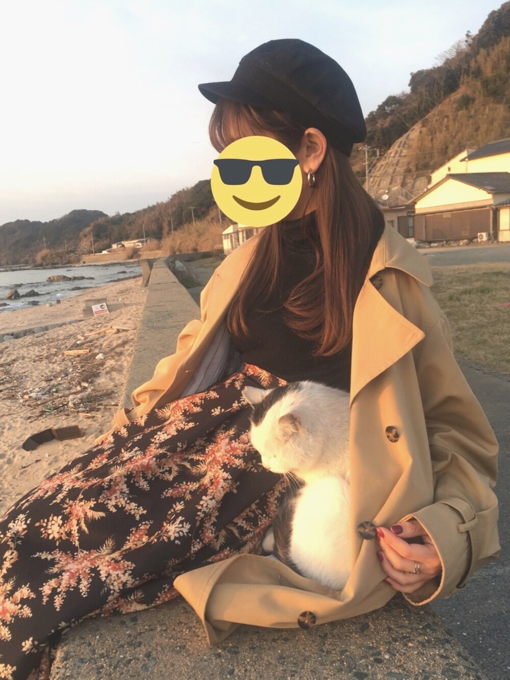 「SLYのアイテム（トレンチコート、ベージュ系）」を使った、saさん（レディース・148cm）の秋コーディネートの1枚目の写真