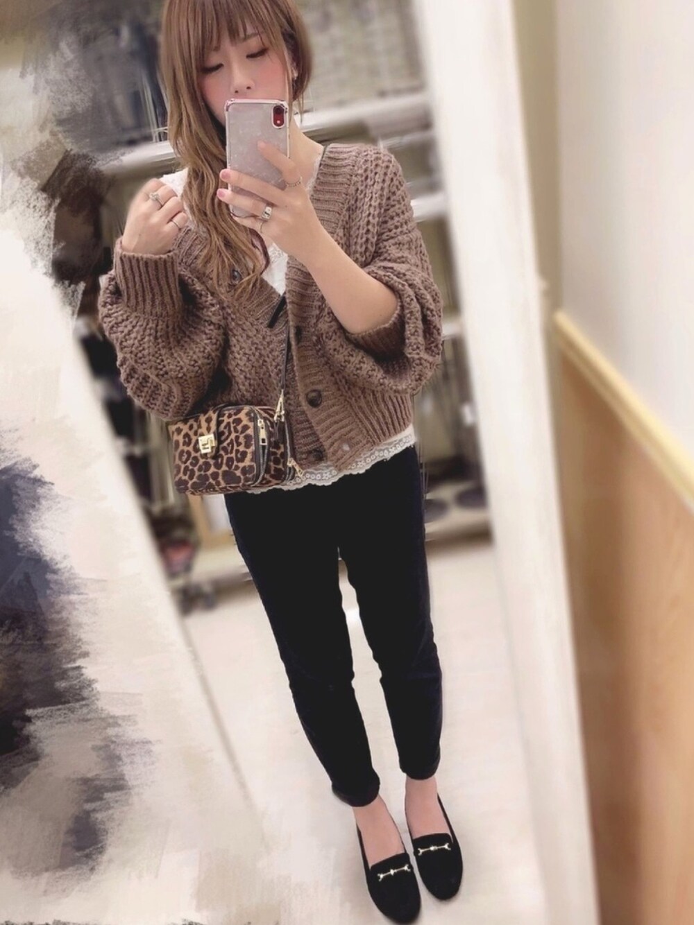「秋冬コーデ、秋のコーデ、オトナ女子、プチプラ、ブラウンコーデ、カーディガン、パンツスタイル、GU、パンプス、レオパード」｜「one after another NICE CLAUPのスカーフ付 片畦ニットカーディガン（カーディガン/ボレロ、ブラウン系）」を使った、ひかさん（レディース・157cm）の秋コーディネートの1枚目の写真