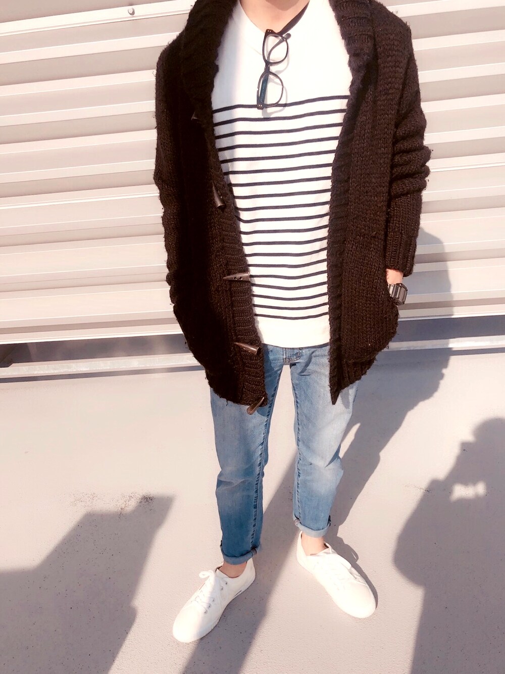 「シンプルコーデ、UNIQLO、冬コーデ」｜「NANO universeのアイテム（カーディガン/ボレロ、ブラック系）」を使った、kentoさん（メンズ・170cm）の冬コーディネートの1枚目の写真