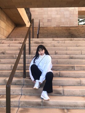 「JW Anderson（ジェイダブリューアンダーソン）のアイテム（スニーカー）」を使った、ユユメさん（レディース・166cm）の冬コーディネート