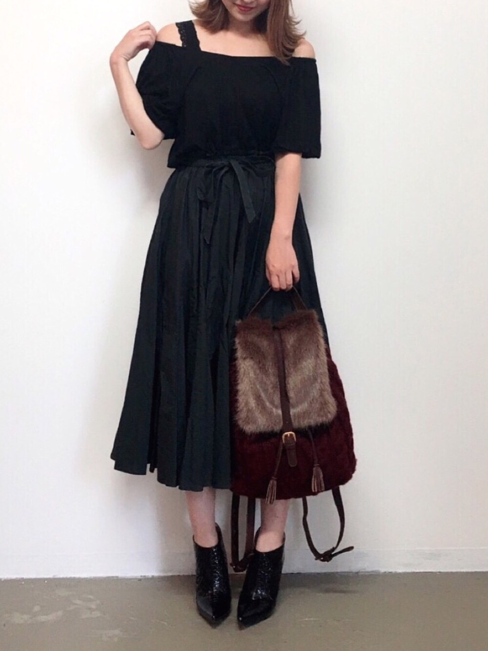 「la belle etude、通勤コーデ、フレアスカート」｜「LA BELLE ETUDEのアイテム（バックパック/リュック、ブラウン系）」を使った、LA BELLE ETUDEさん（レディース・167cm）の秋コーディネートの1枚目の写真