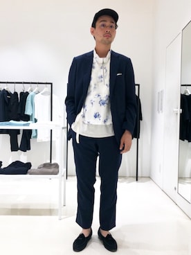 「アイテム（シャツ/ブラウス）」を使った、吉岡 レオさん（メンズ・175cm）の春コーディネート