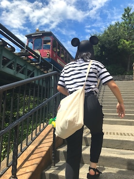 「GU（ジーユー）のアイテム（トップス、ホワイト系）」を使った、HINAELさん（レディース・163cm）の夏コーディネート