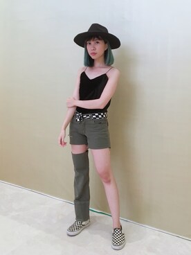 Desiana Fabiolaさんのコーディネート