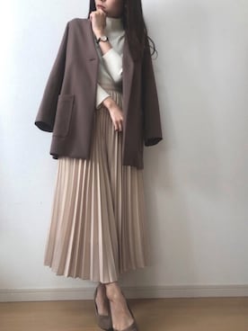 「白ニット」｜「アイテム（ノーカラージャケット）」を使った、まなのんさん（レディース・160cm）の秋コーディネート