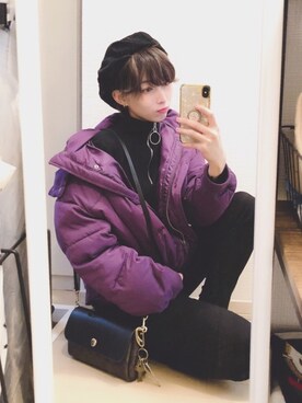 「パープル×黒」｜「アイテム（その他アウター）」を使った、服好き美容師たけやんです🏳️‍🌈さん（レディース・159cm）の冬コーディネート