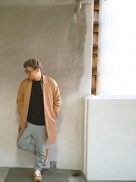 「アイテム（スウェットパンツ、シルバー系）」を使った、きんぐ　さん（メンズ・172cm）の冬コーディネート