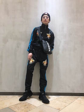 「Yohji Yamamoto（ヨウジヤマモト）のアイテム（スニーカー）」を使った、TOMさん（メンズ・170cm）の春コーディネート