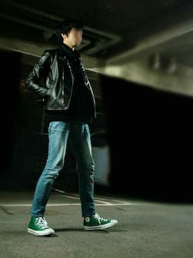 「Confirm（コンファーム）のアイテム（ライダースジャケット）」を使った、みかけだおしさん（メンズ・180cm）の秋コーディネート