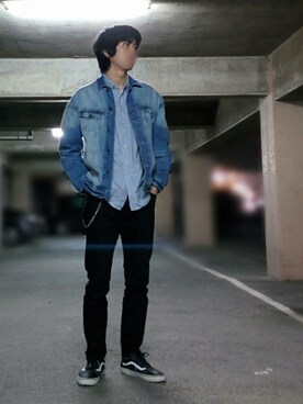 「UNIQLOU」｜「アイテム（デニムジャケット）」を使った、みかけだおしさん（メンズ・180cm）の冬コーディネート