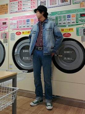 「チャックテイラー」｜「アイテム（デニムジャケット）」を使った、みかけだおしさん（メンズ・180cm）の春コーディネート