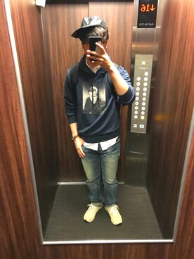 「DOLCE&GABBANA（ドルチェアンドガッバーナ）のアイテム（パーカー）」を使った、yosh1107さん（メンズ・178cm）の春コーディネート