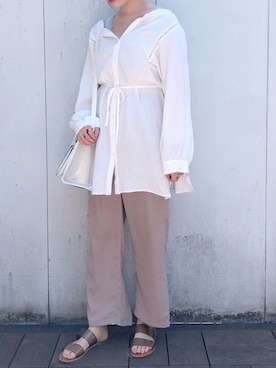 「サテンパンツ」｜「アイテム（チュニック）」を使った、𝚗𝚊𝚋𝚎さん（レディース・162cm）の春コーディネート