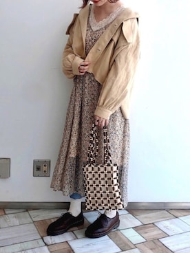 「シースルー」｜「アイテム（ミリタリージャケット）」を使った、𝚗𝚊𝚋𝚎さん（レディース・162cm）の春コーディネート