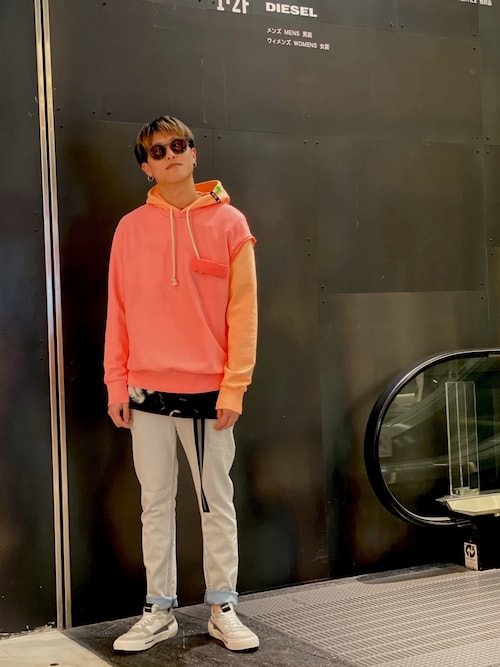 Diesel Ginzakyokutonさんのtシャツ カットソーを使ったコーディネート Zozotown