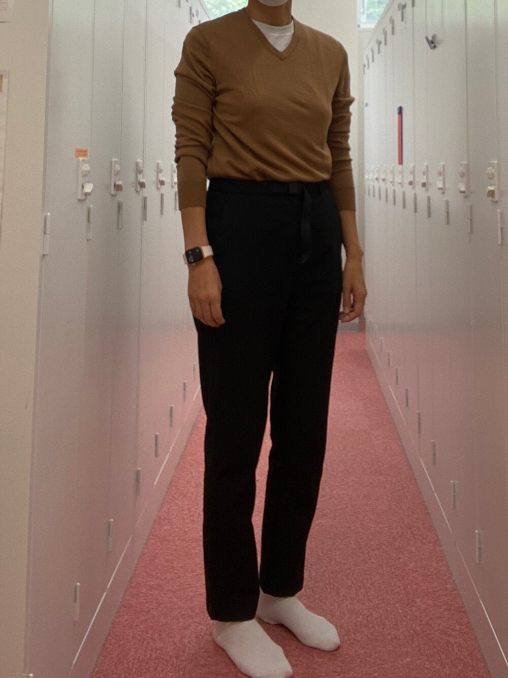 「50代、50代コーデ」｜「UNIQLOのアイテム（パンツ、ブラック系）」を使った、kamekoさん（レディース・168cm）の秋コーディネートの1枚目の写真