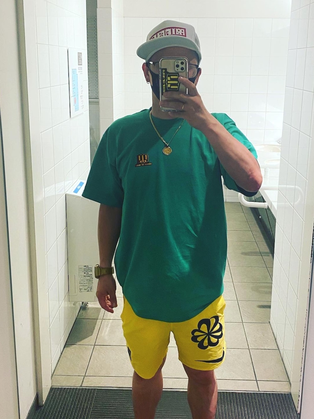 「夏、シンプルコーデ、お洒落さんとつながりたい、大人カジュアル、スニーカーコーデ、Tシャツ、ストリート、いいね、save、フォローお願いします🤑、ビッグT、ショートパンツ」｜「proofofgoldのアイテム（キャップ、ホワイト系）」を使った、proofofgoldさん（メンズ・171cm）の夏コーディネートの1枚目の写真