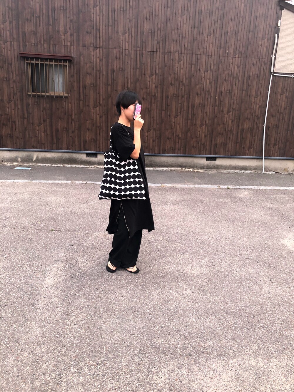 「平成最後のWEARISTAセンバツ、ブラック」｜「marimekkoのアイテム（トートバッグ、ブラック系）」を使った、zi-koさん（レディース・157cm）の夏コーディネートの1枚目の写真