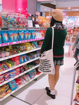 「school」｜「アイテム（ハンチング/ベレー帽）」を使った、kurumiさん（レディース・165cm）の冬コーディネート