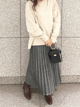 「アイテム（スカート）」を使った、咲栄さん（レディース・155cm・10代）の秋コーディネート