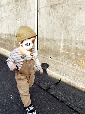 「Carhartt（カーハート）のアイテム（オールインワン・サロペット）」を使った、NO.8さん（キッズ・80cm）の秋コーディネート