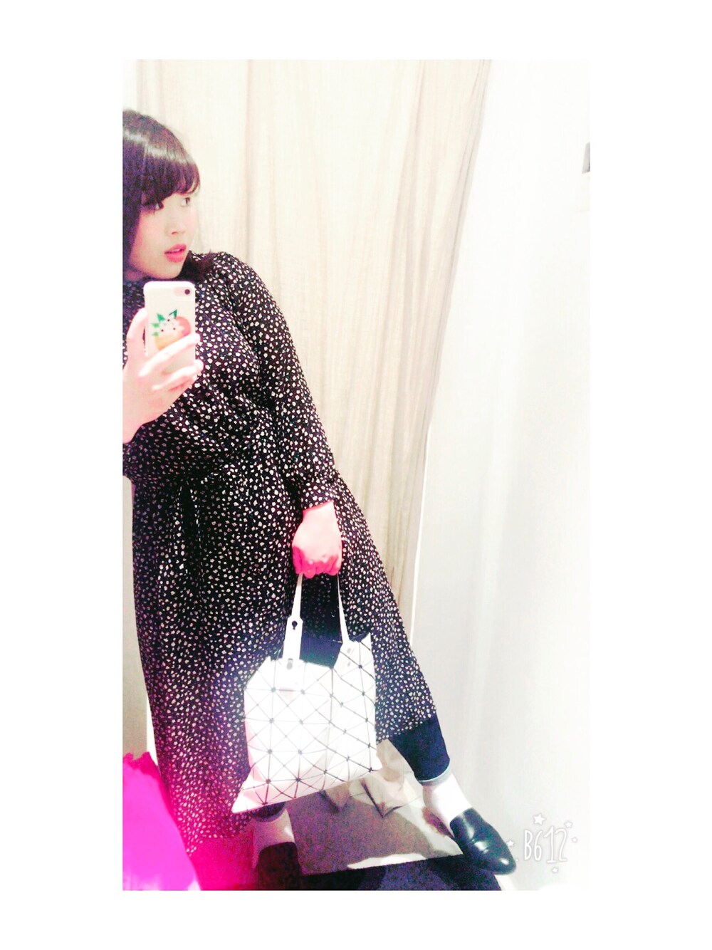 「ｂｕｌｌｅ　ｄｅ　ｓａｖｏｎ、ORiental TRaffic(ORiental TRaffic)、UNIQLO、BAO BAO ISSEY MIYAKE、靴下屋」｜「rukkilillのS.L.Flower Print バンドカラーワンピース（ワンピース、ブラック系）」を使った、Ryoch☻nさん（レディース・163cm）の春コーディネートの1枚目の写真