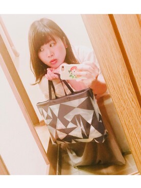 「mina perhonen（ミナペルホネン）のアイテム（トートバッグ、ブルー系）」を使った、Ryoch☻nさん（レディース・163cm）の春コーディネート
