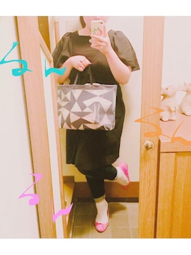 「mina perhonen（ミナペルホネン）のアイテム（トートバッグ、ブルー系）」を使った、Ryoch☻nさん（レディース・163cm）の春コーディネート