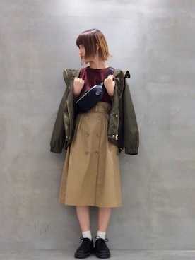「トレンチスカート」｜「アイテム（マウンテンパーカー）」を使った、omaさん（レディース・163cm）の秋コーディネート