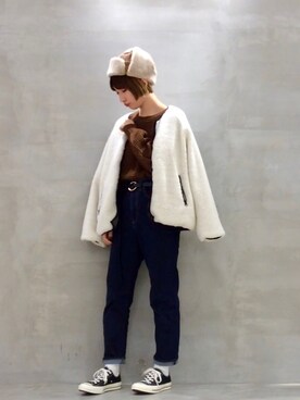 「ストレートデニム」｜「アイテム（ノーカラージャケット）」を使った、omaさん（レディース・163cm）の秋コーディネート