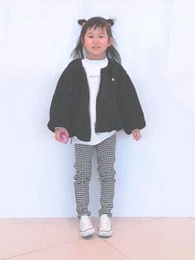 「いいね、save、フォローお願いします🤑」｜⍥⃝🆈🆄🆈🆄🅰⍢⃝さん（キッズ・110cm）の冬コーディネート